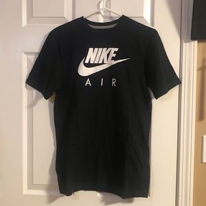 2/$15🌸 Men’s Nike T-shirt